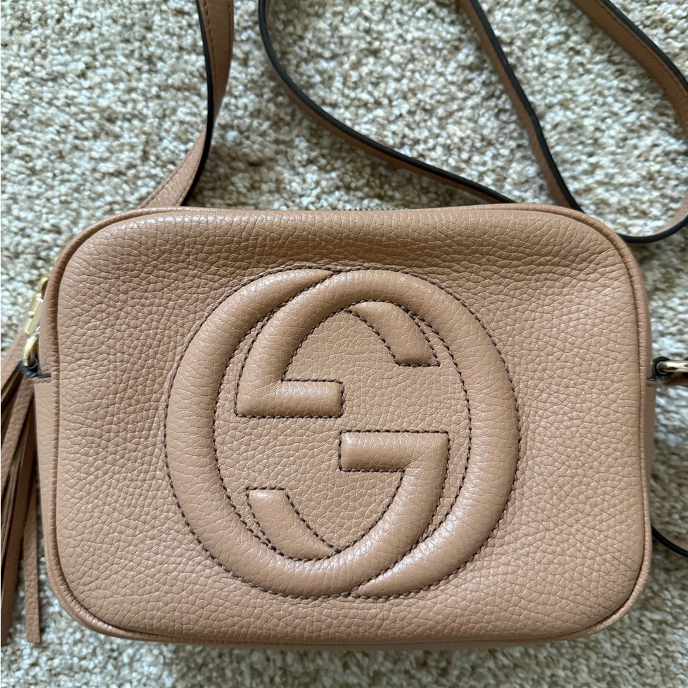 Gucci Beige Leather Crossbody Bag. Excellent condition, no stains, scratches.